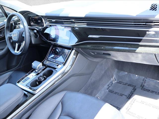 Used 2023 Audi Q7 3.0T Premium w/ Convenience Package AWD/4WD image 26