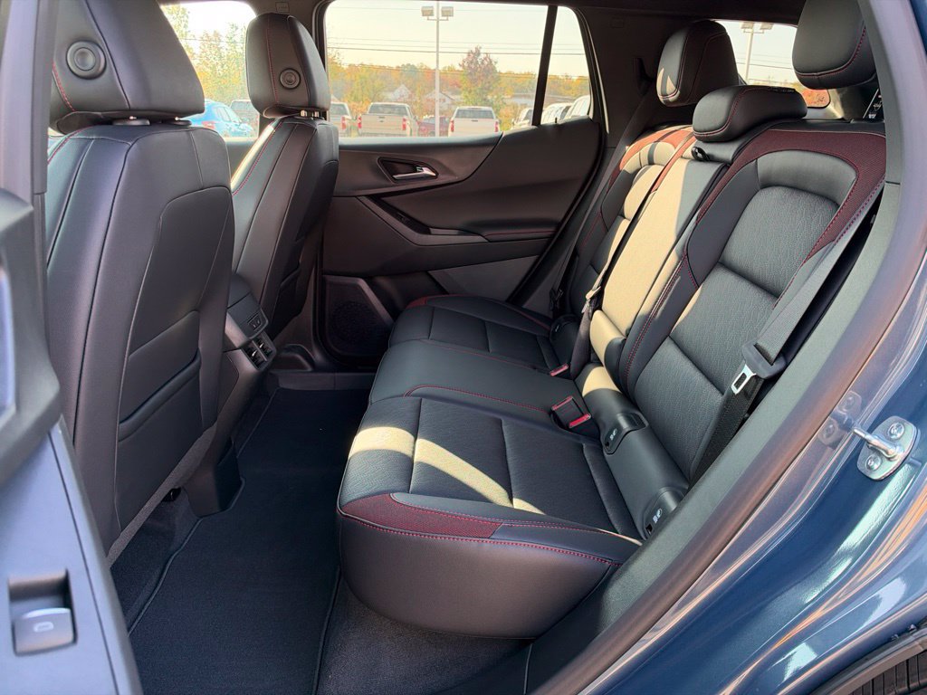 New 2027 Chevrolet Equinox RS w/ Safety and Technology Package AWD/4WD image 36