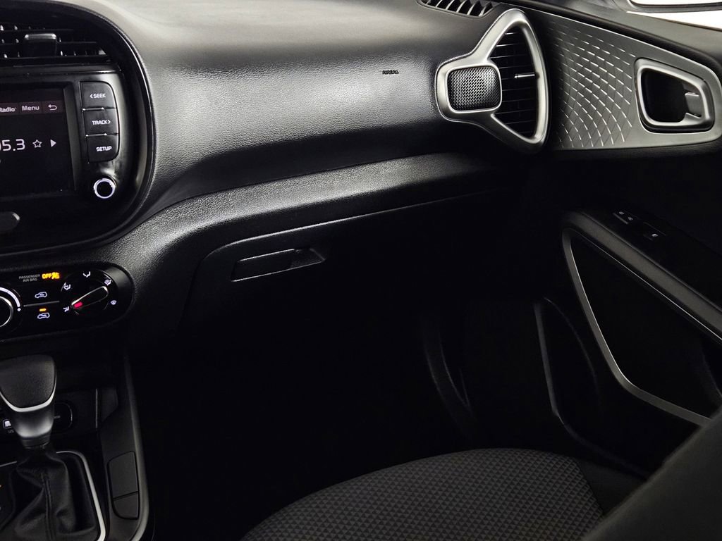Used 2025 Kia Soul LX w/ LX Technology Package image 10
