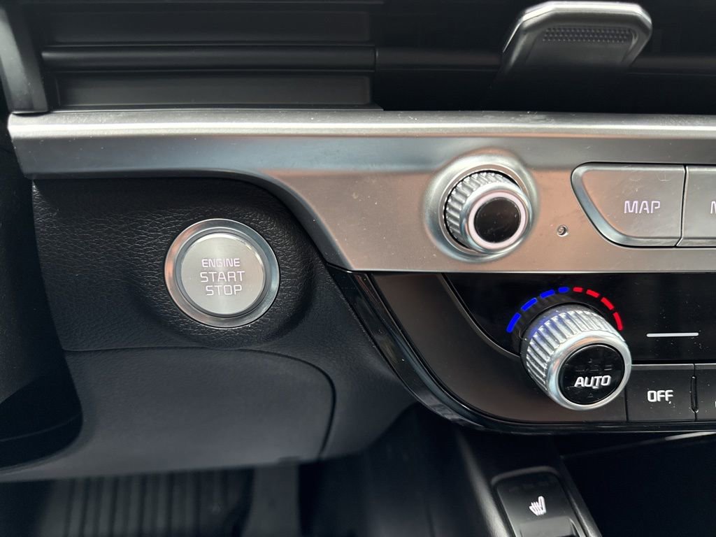 Used 2024 Kia Telluride S image 24