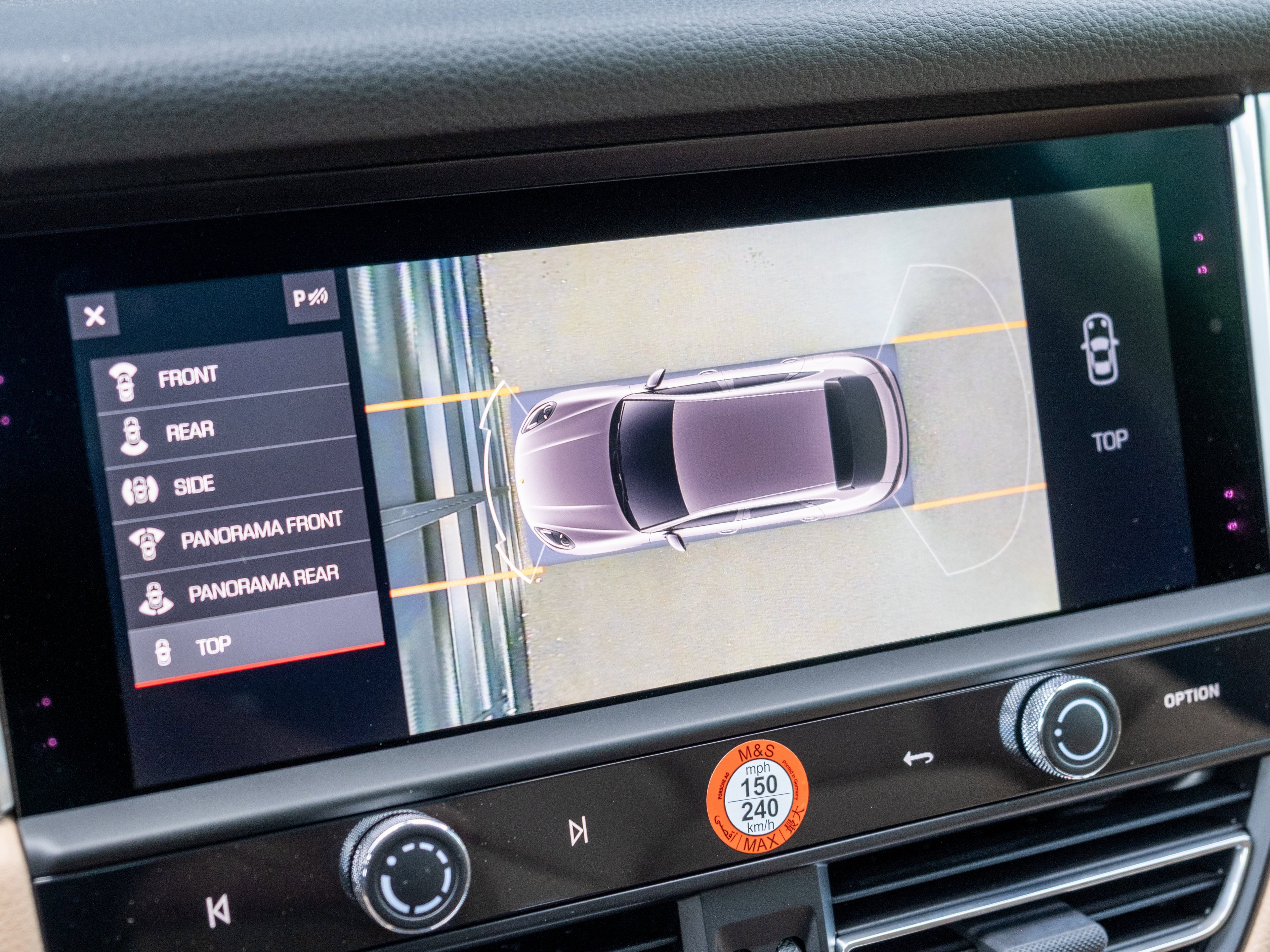 Certified 2025 Porsche Macan image 23