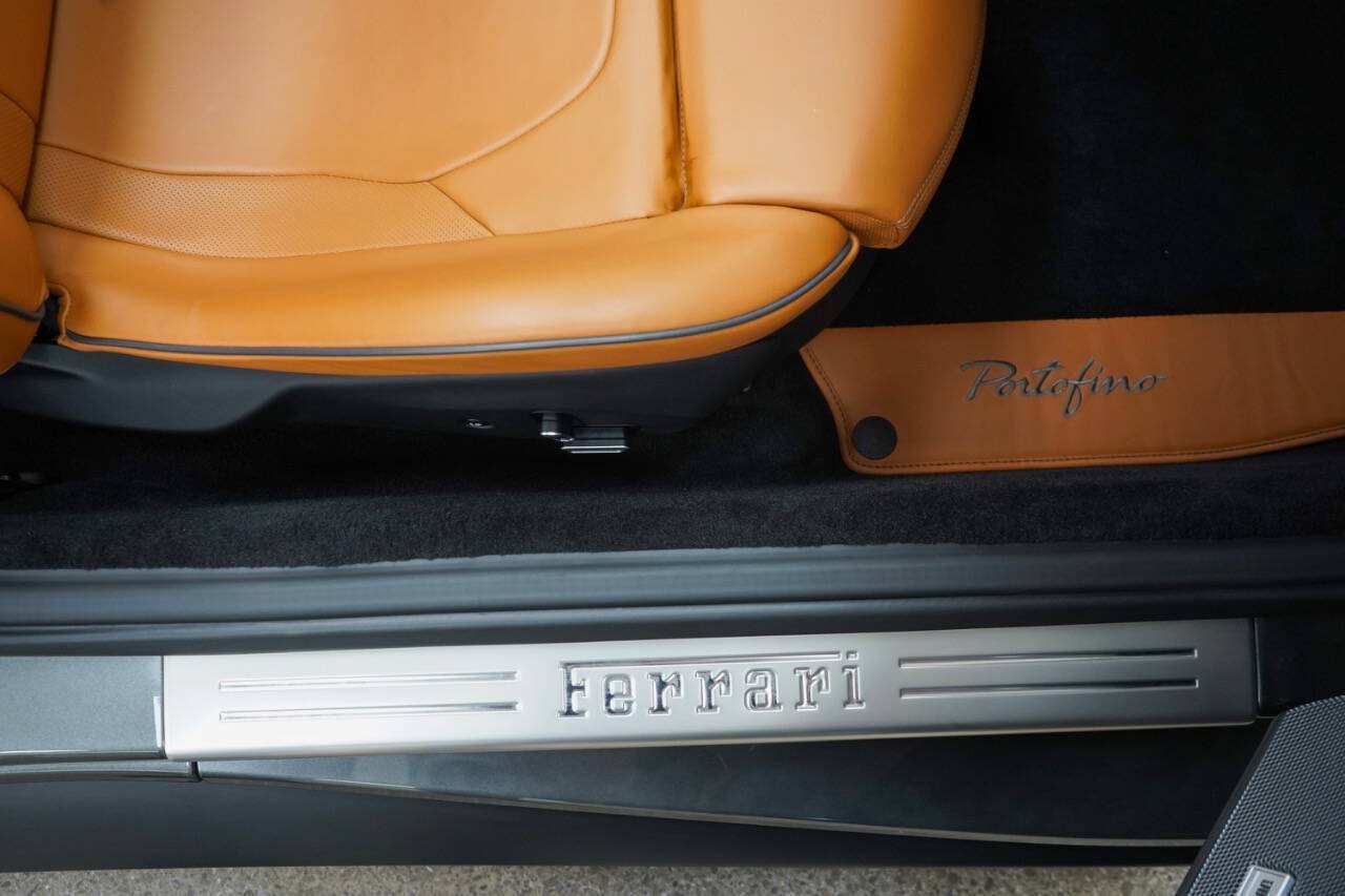 Used 2019 Ferrari Portofino RWD image 85