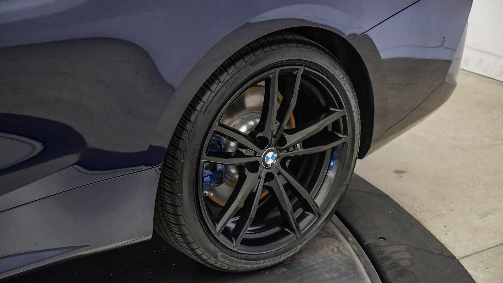Certified 2023 BMW 430i Convertible w/ M Sport Package RWD image 11