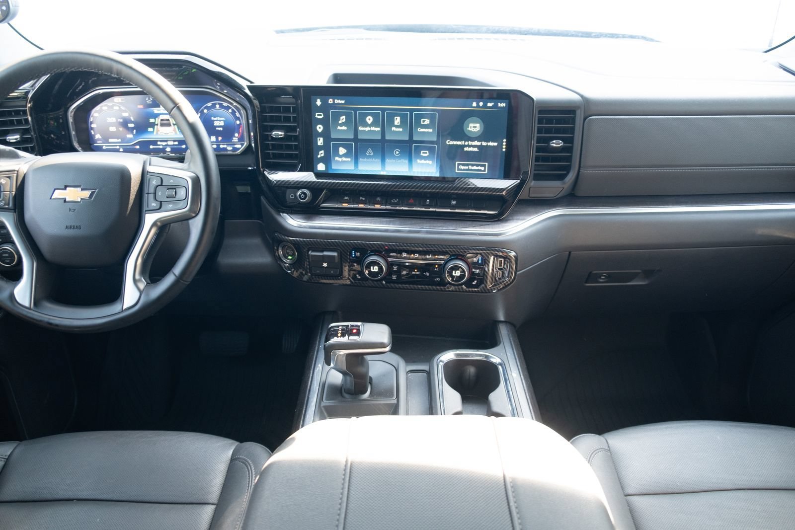Used 2024 Chevrolet Silverado 1500 LTZ w/ LTZ Premium Package AWD/4WD image 22