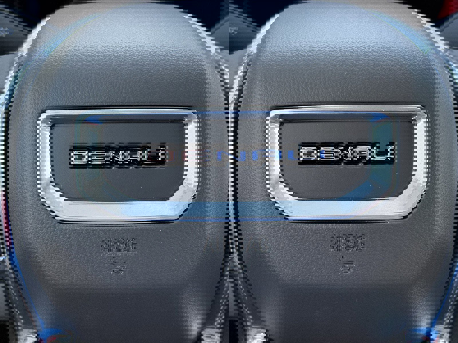 New 2026 GMC Terrain Denali w/ LPO, Floor Liner Package image 32