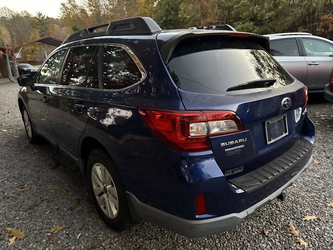 Used 2015 Subaru Outback 2.5i Premium w/ Popular Package #2 AWD/4WD image 6