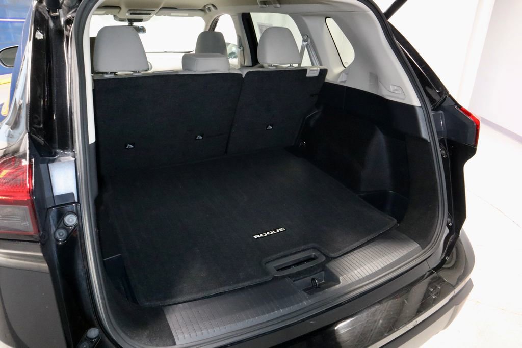 Certified 2025 Nissan Rogue SV AWD/4WD image 12