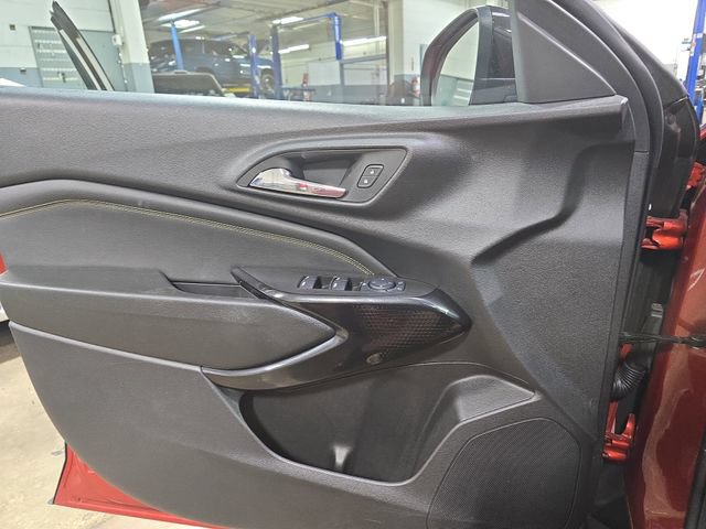 Used 2024 Chevrolet Trax ACTIV w/ Sunroof Package FWD image 29