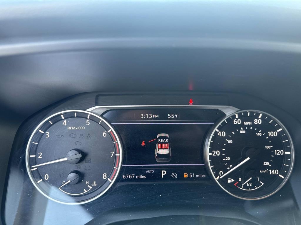 Used 2024 Nissan Rogue SV w/ SV Premium Package image 13