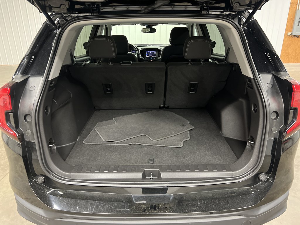 Certified 2023 GMC Terrain SLE w/ Driver Convenience Package AWD/4WD image 12