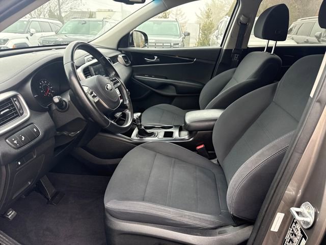 Used 2019 Kia Sorento LX w/ LX Convenience Package image 9