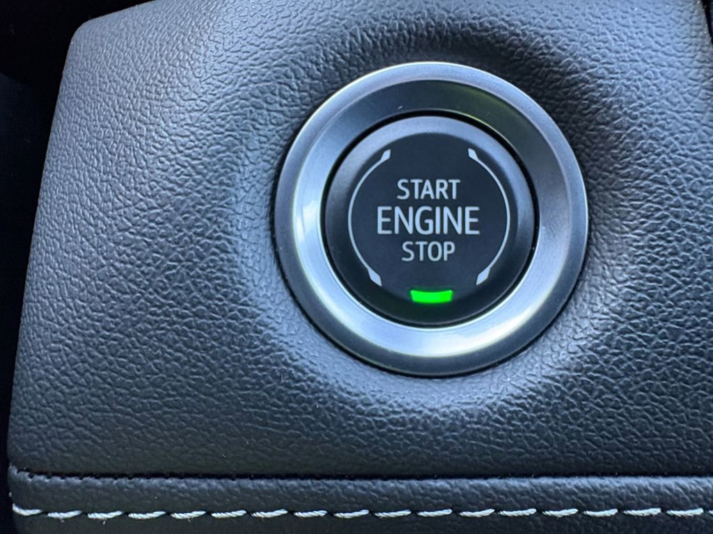 Used 2024 Chevrolet Colorado LT image 14