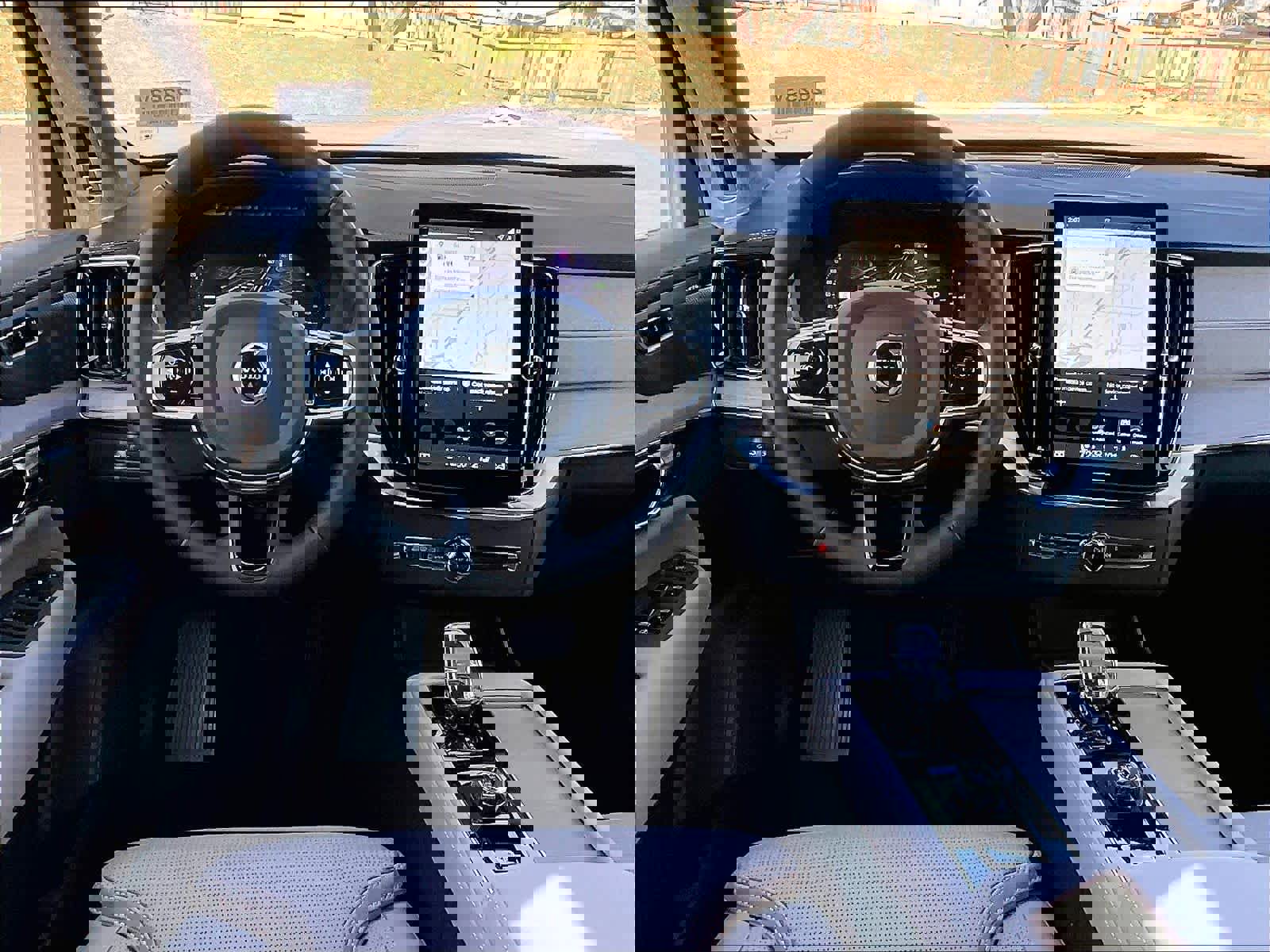 New 2026 Volvo XC90 T8 Ultra w/ Protection Package Premier image 15