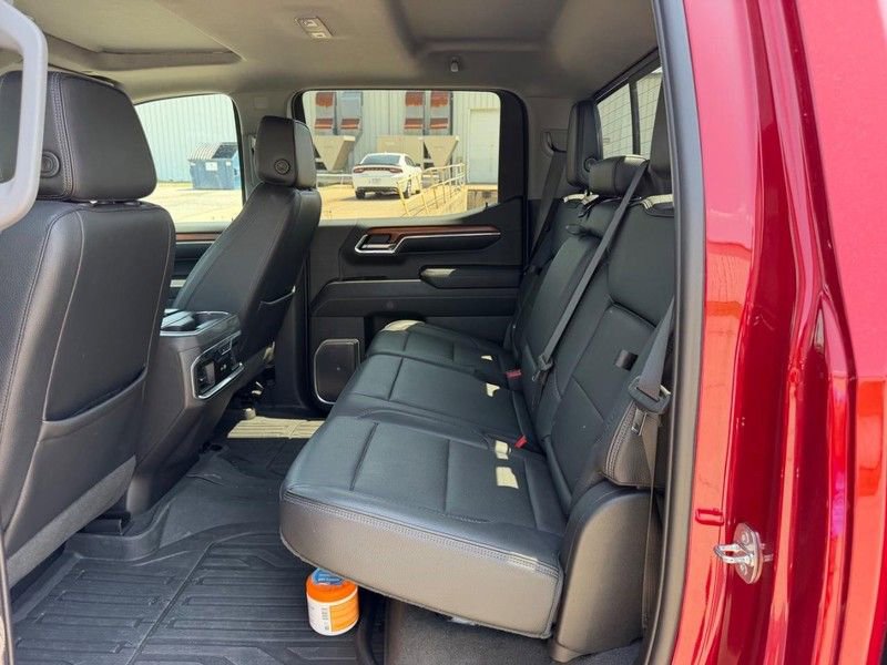 Used 2023 GMC Sierra 1500 Denali w/ Technology Package image 10