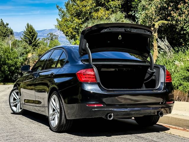 Used 2013 BMW 335i xDrive Sedan AWD/4WD image 19