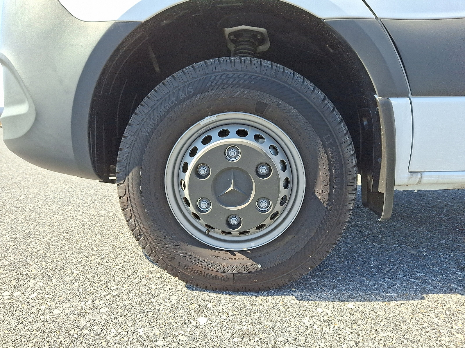 Used 2023 Mercedes-Benz Sprinter 4500 image 13