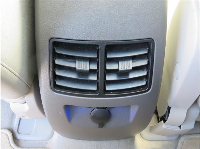 Used 2010 Ford Edge Limited FWD image 10