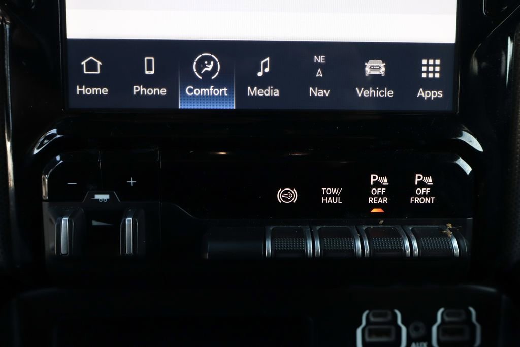 Used 2024 RAM 3500 Limited w/ Night Edition AWD/4WD image 43