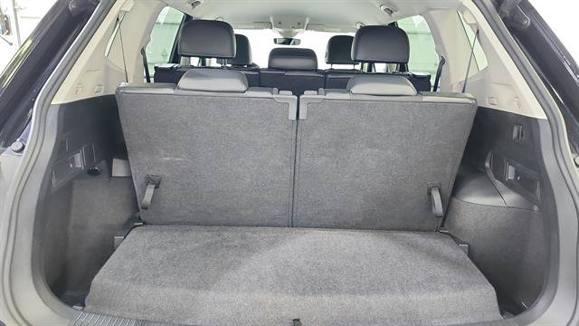 Used 2024 Volkswagen Tiguan SE FWD image 33