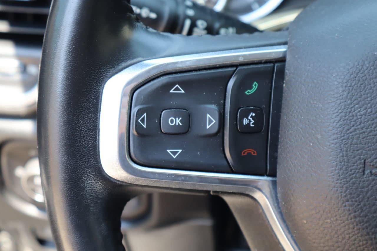 Used 2022 RAM 1500 Laramie AWD/4WD image 11