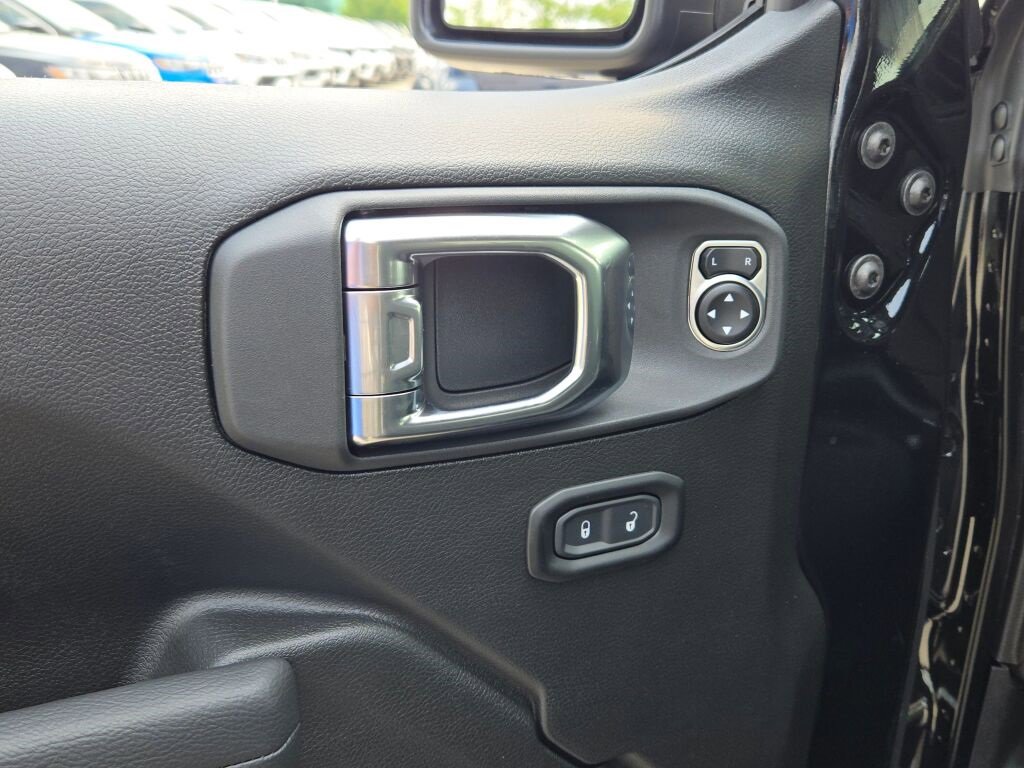 New 2025 Jeep Wrangler Sport S image 23