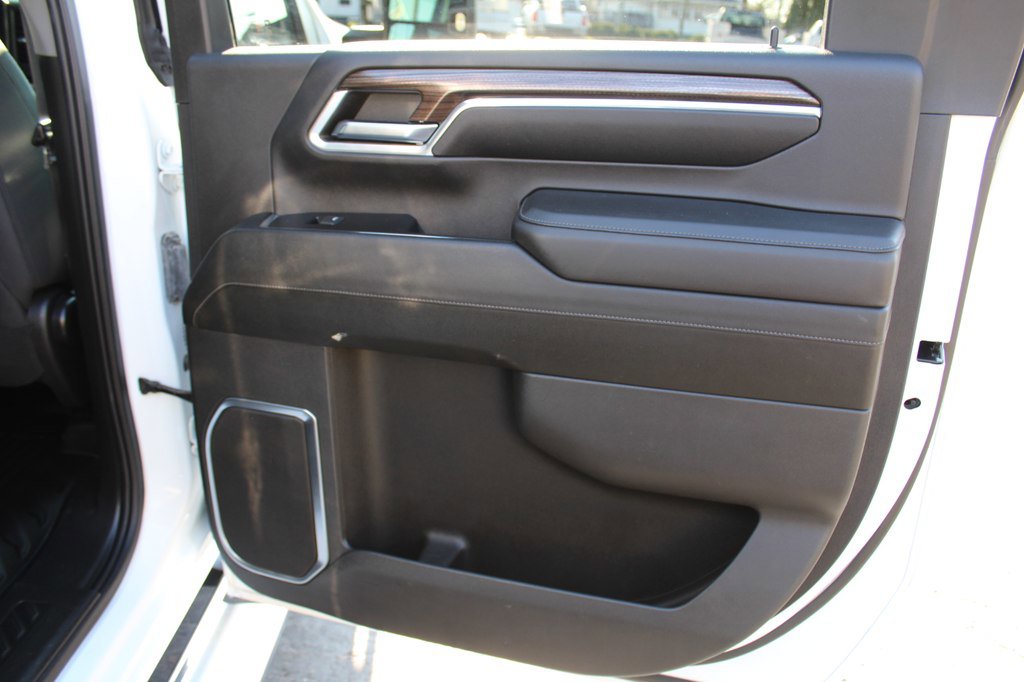 Used 2024 Chevrolet Silverado 2500 LT w/ Convenience Package image 25