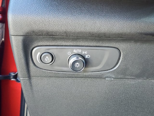 Certified 2023 Buick Envision Preferred FWD image 18