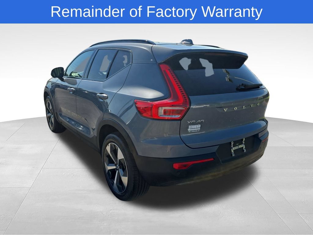 Used 2023 Volvo XC40 B4 Ultimate FWD video 4