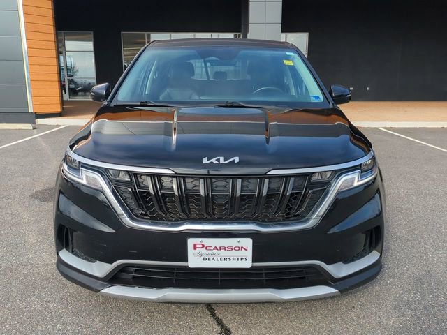 Used 2022 Kia Carnival LX image 9