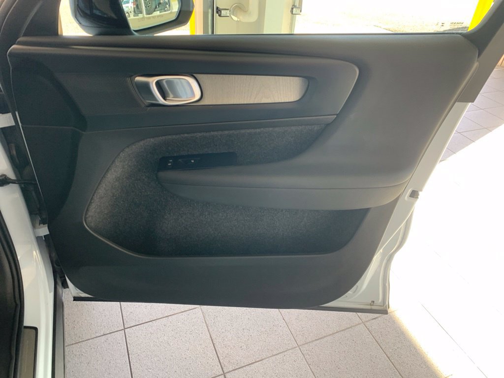 Used 2026 Volvo XC40 B5 Plus AWD/4WD image 20