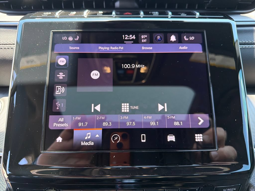 Used 2025 Jeep Grand Cherokee Altitude RWD image 27