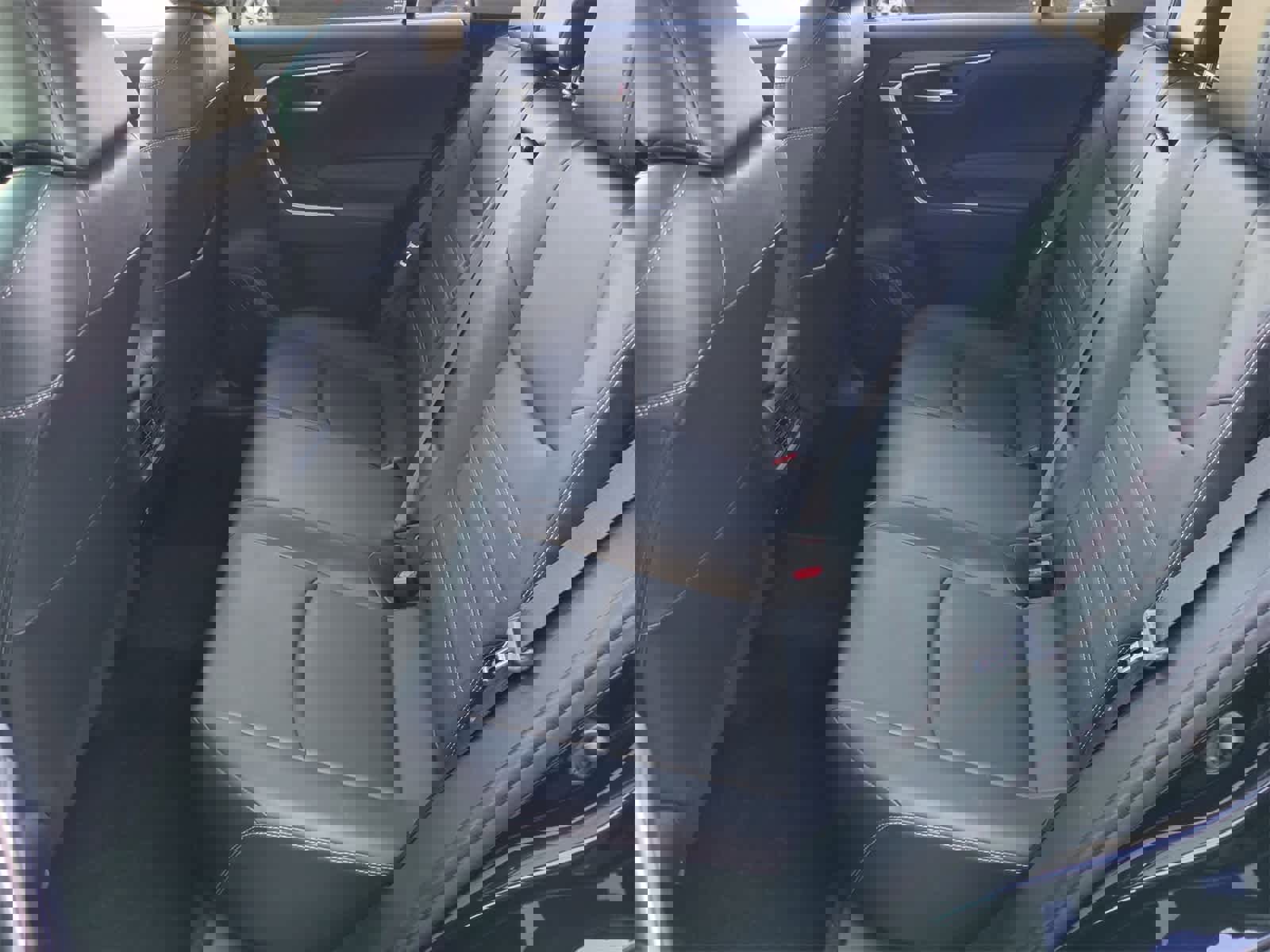 Used 2019 Toyota RAV4 XLE Premium image 20