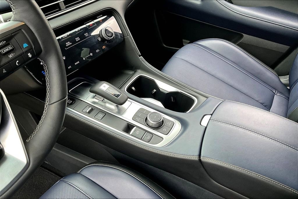 Certified 2026 INFINITI QX60 Sport w/ Dark Cargo Package AWD/4WD image 19