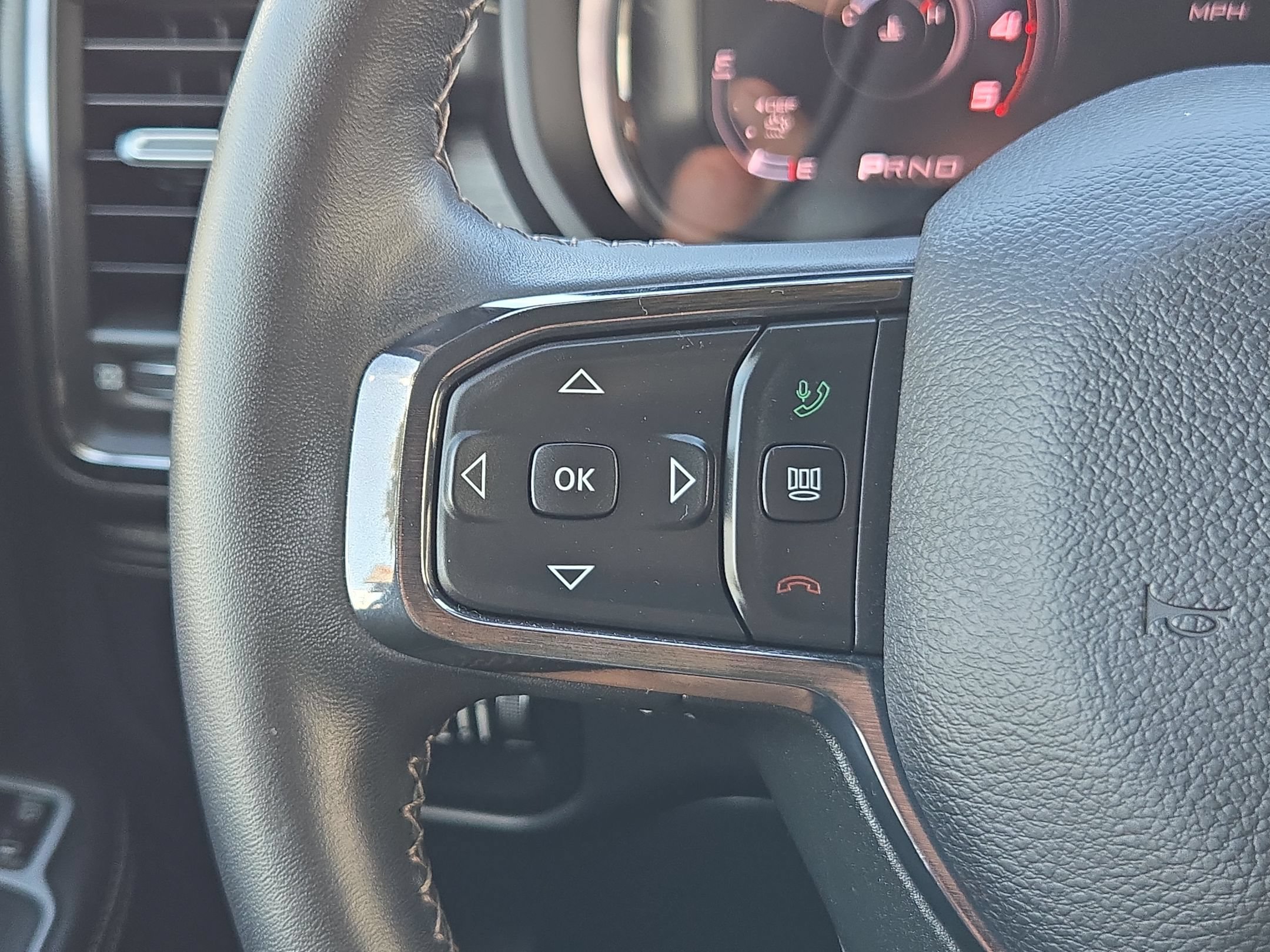 Used 2024 RAM 2500 Limited AWD/4WD image 19