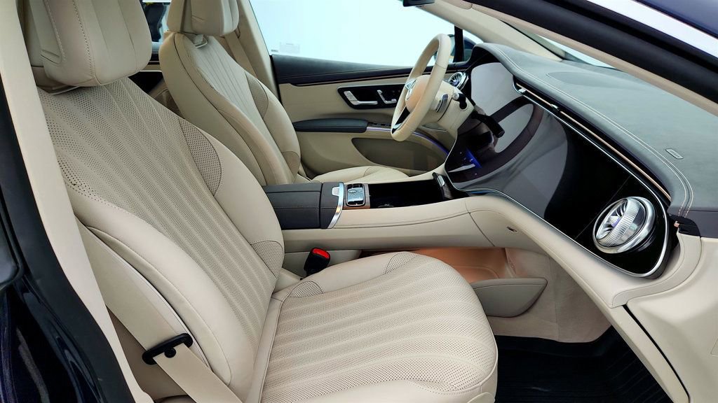 Used 2023 Mercedes-Benz EQS 580 EQS 580 4MATIC Sedan with Natu image 24