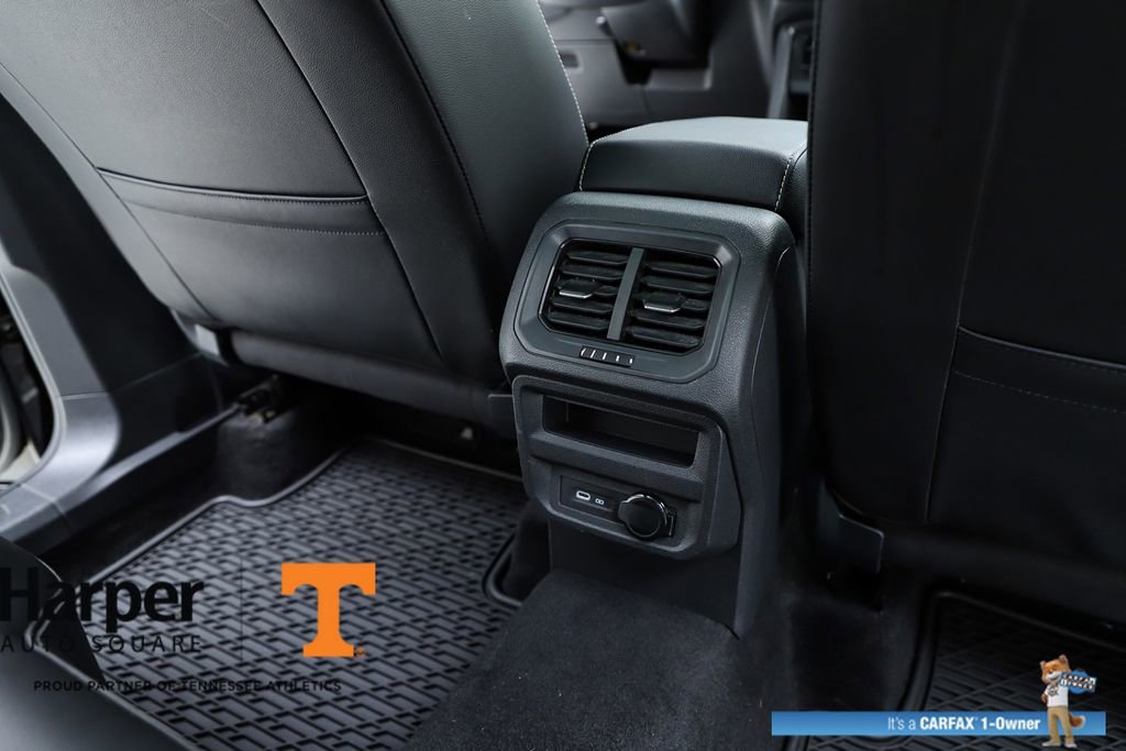 Used 2024 Volkswagen Tiguan SEL R-Line image 39