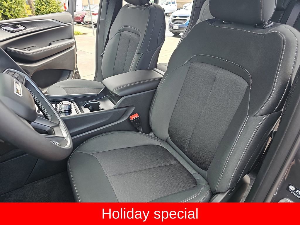 New 2025 Jeep Grand Cherokee Laredo w/ Luxury Tech Group I image 15