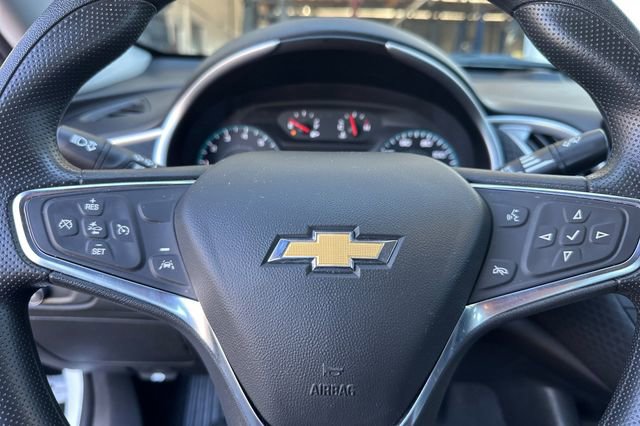 Used 2025 Chevrolet Malibu LT image 25