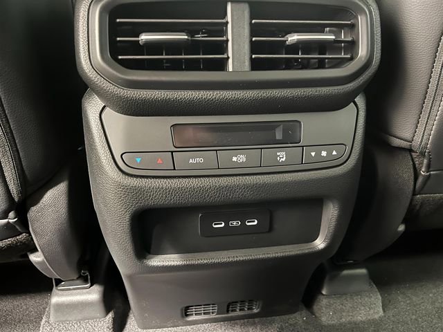 New 2025 Honda Pilot Touring image 26