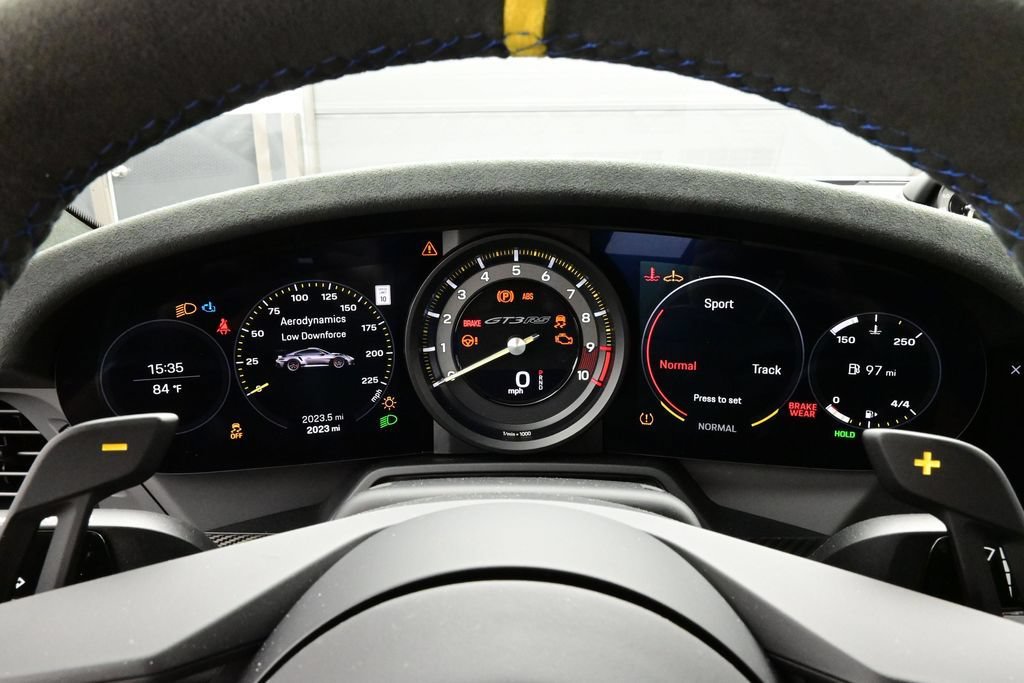 Certified 2025 Porsche 911 GT3 RS RWD image 9