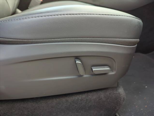 Used 2026 Tesla Model Y 2WD image 24