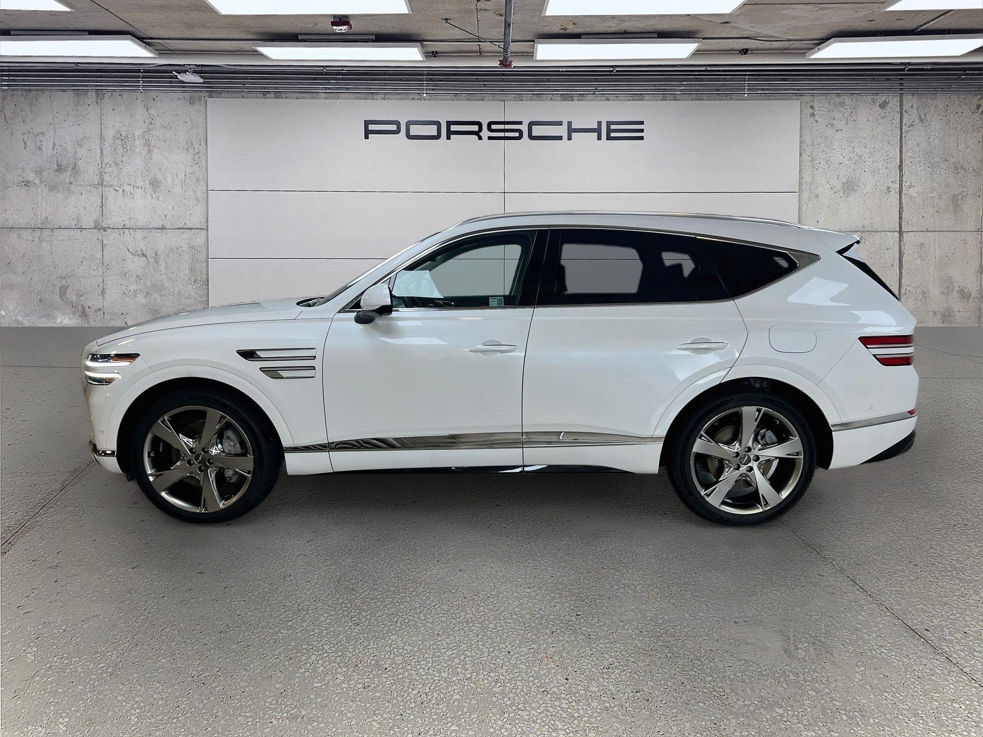 Used 2024 Genesis GV80 3.5T w/ Prestige Package AWD/4WD image 2