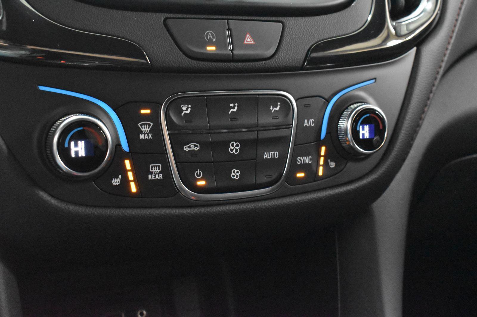 Used 2022 Chevrolet Equinox RS w/ RS Leather Package image 19