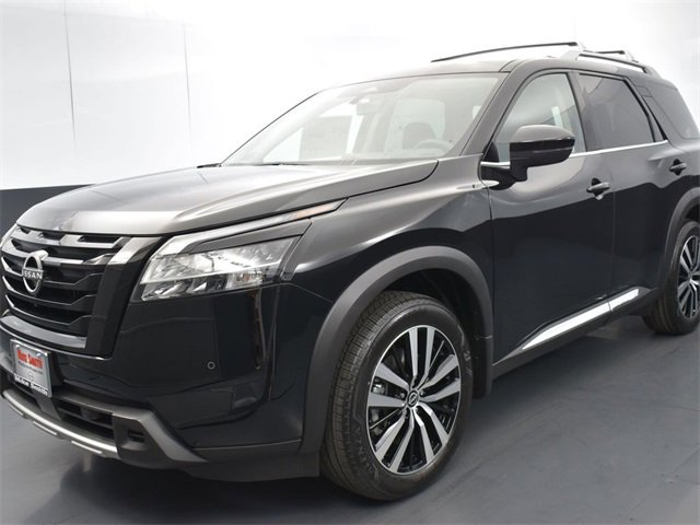 Used 2023 Nissan Pathfinder Platinum
