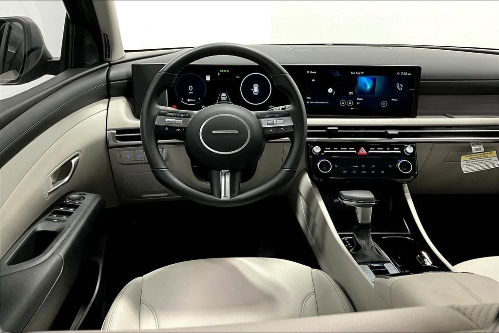 Used 2025 Hyundai Tucson SEL image 7