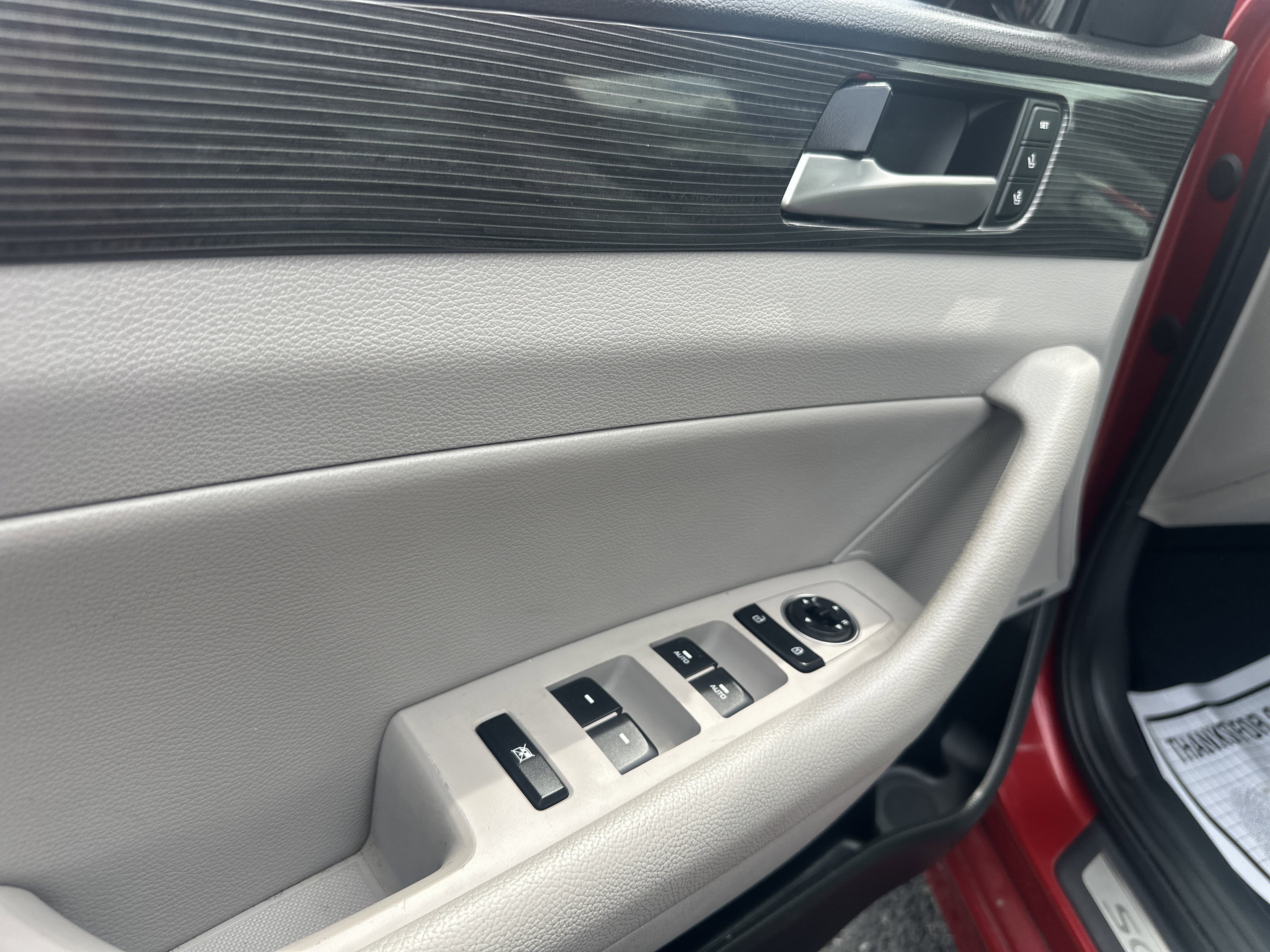 Used 2019 Hyundai Sonata Limited w/ Ultimate Package 04 FWD image 15