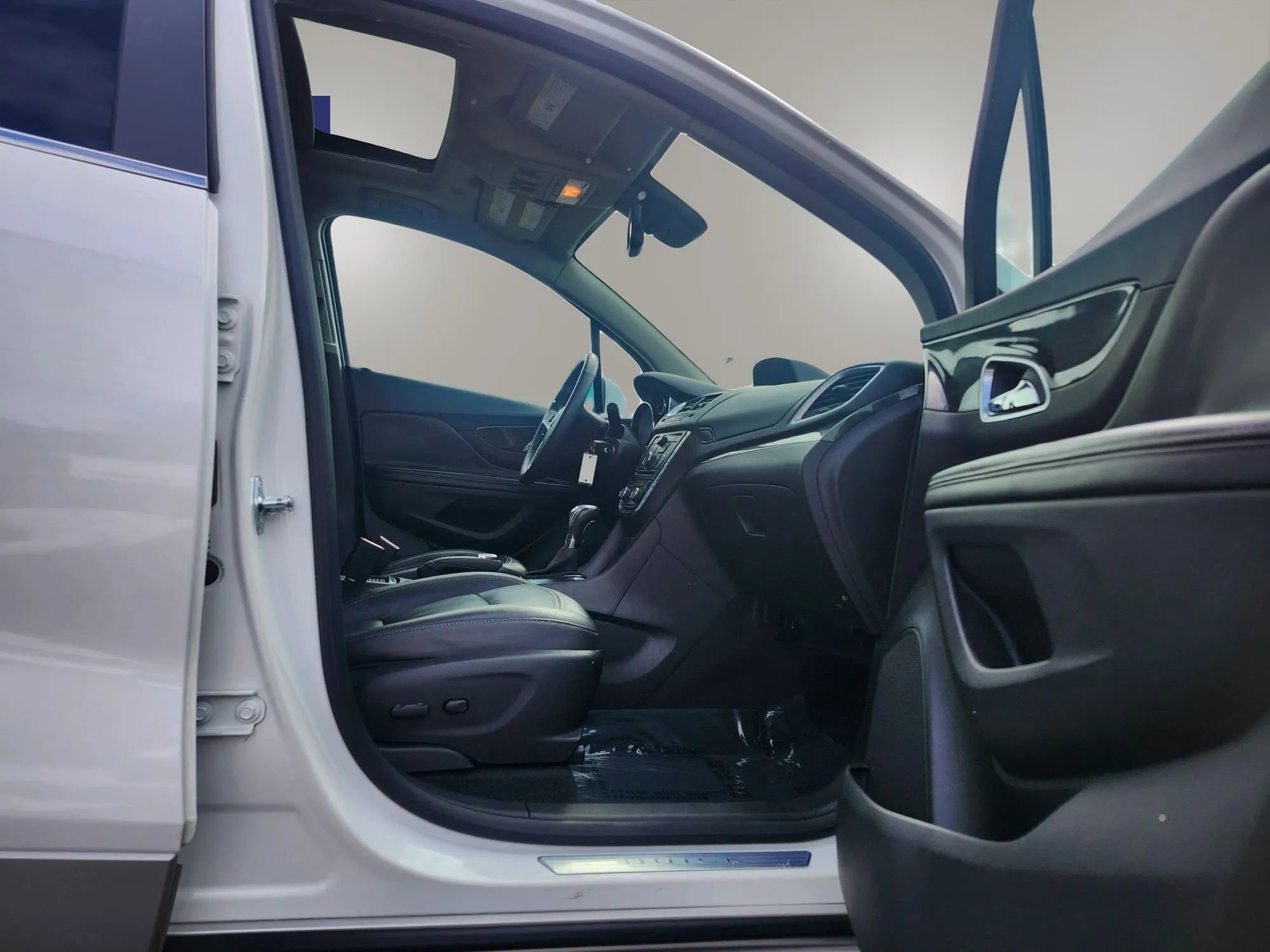 Used 2014 Buick Encore Leather image 24