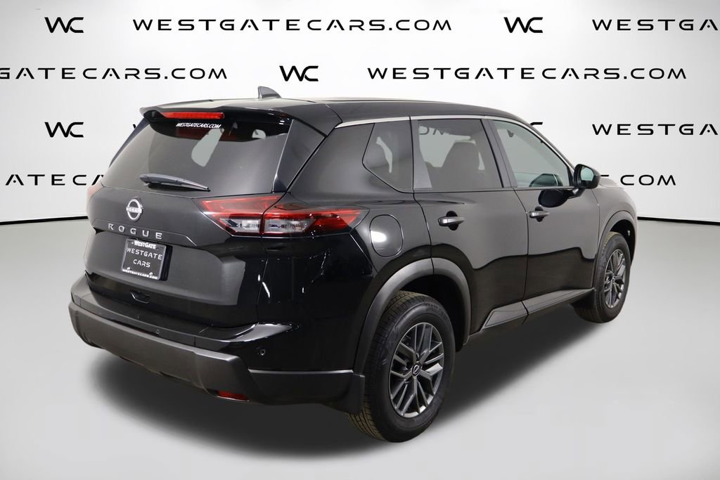 Used 2025 Nissan Rogue S image 44