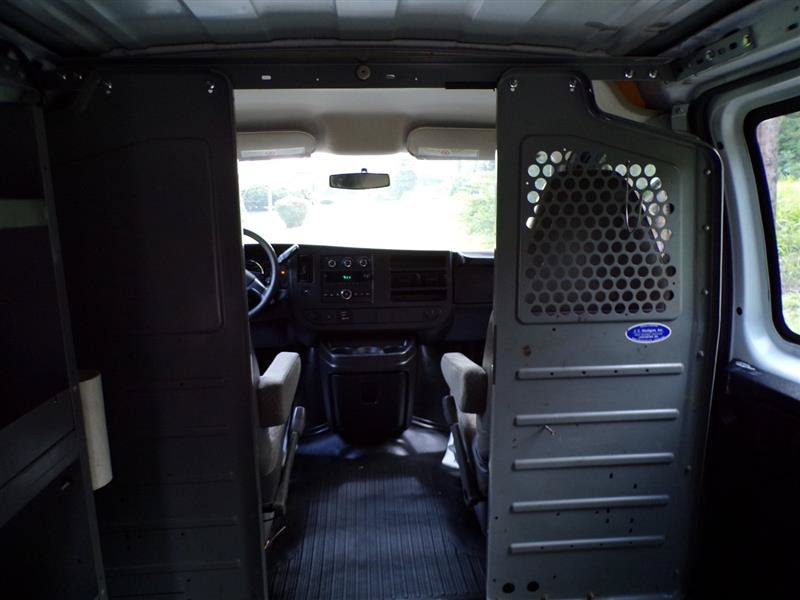 Used 2012 Chevrolet Express 2500 RWD image 30