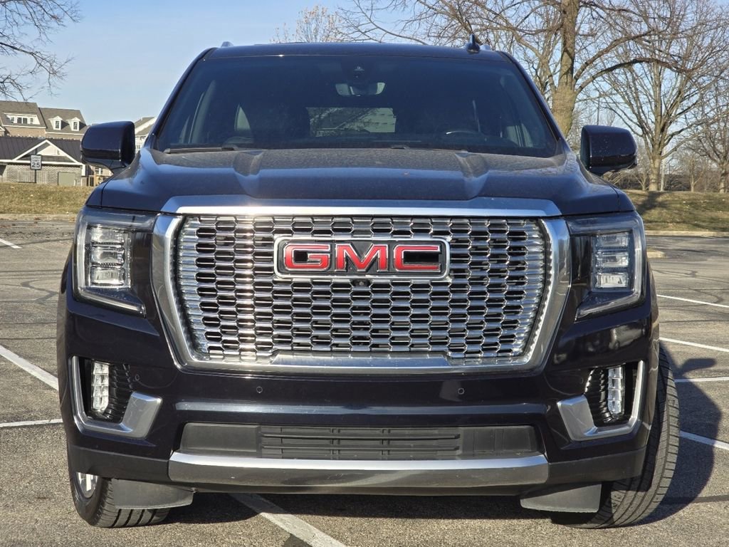 Used 2021 GMC Yukon Denali w/ Denali Premium Package image 16